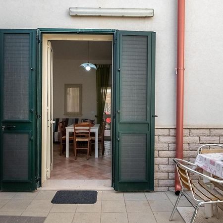 Casa Vacanze Kaloceri 토레 델 로소 외부 사진