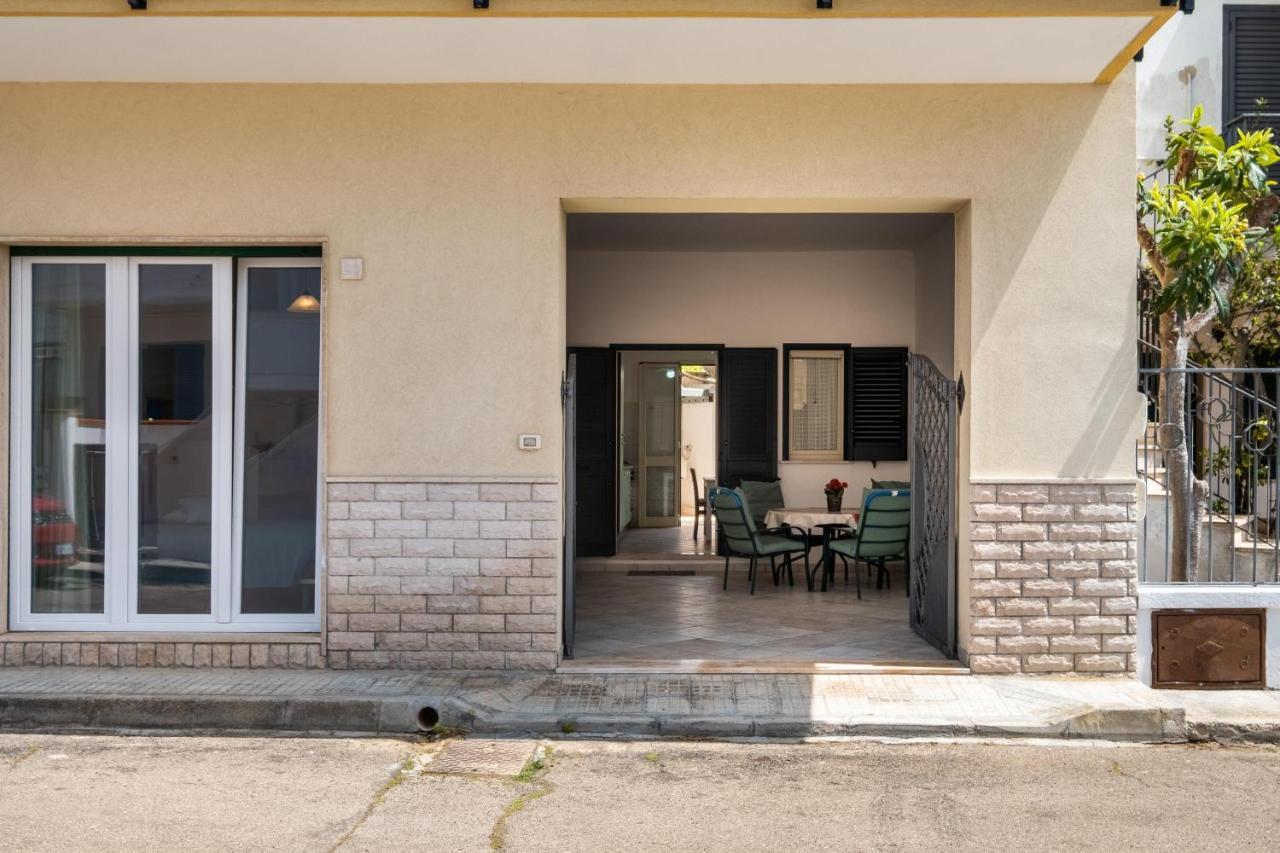 Casa Vacanze Kaloceri 토레 델 로소 외부 사진
